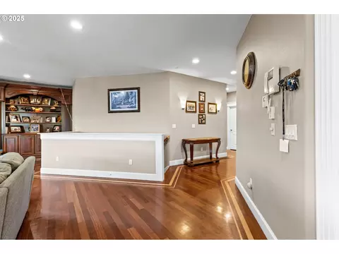 Entry Way - 3412 NW 1st St, Gresham, OR 97030 photo 2 of 3
