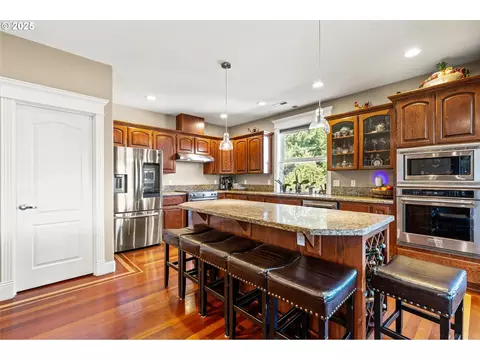Kitchen - 3412 NW 1st St, Gresham, OR 97030 photo 1 of 4