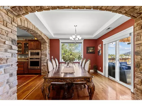 Dining - 3412 NW 1st St, Gresham, OR 97030 photo 1 of 2