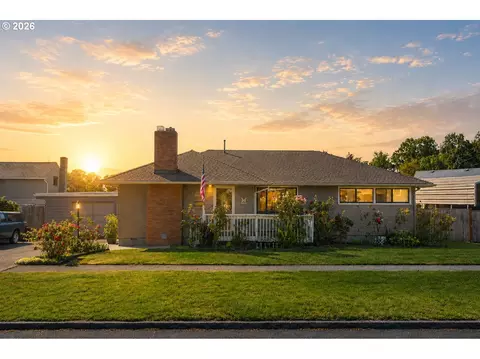 2045 Tualatin St, Saint Helens, OR 97051