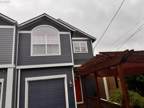 4516 SE Ogden St, Portland, OR 97206