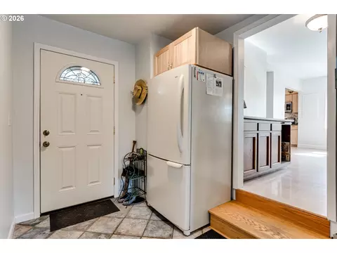 Entry Way - 374 E Main St, Lowell, OR 97452 photo 4 of 5