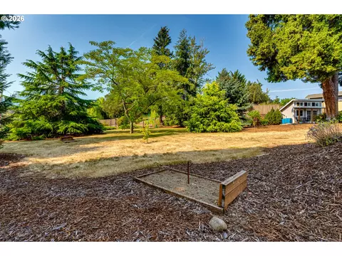 Exterior - 374 E Main St, Lowell, OR 97452 photo 10 of 16