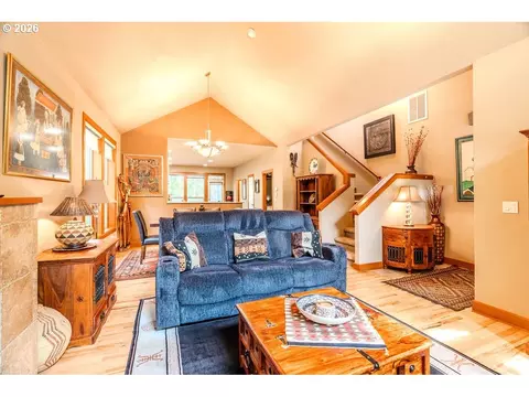 703 SE Anderson Ln, Gresham, OR 97080 photo 13
