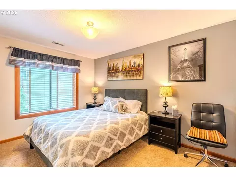 703 SE Anderson Ln, Gresham, OR 97080 photo 30