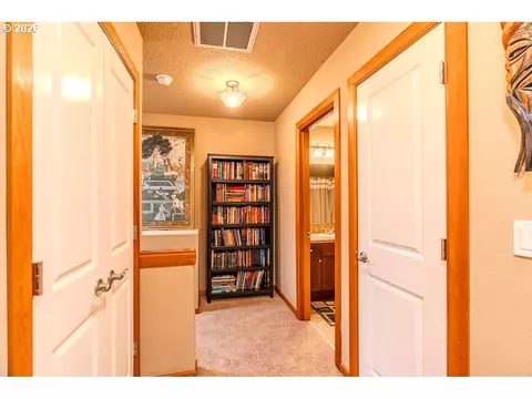 703 SE Anderson Ln, Gresham, OR 97080 photo 27