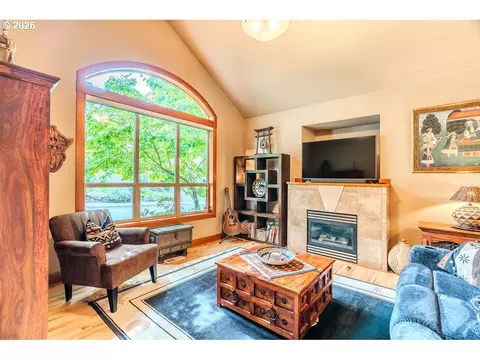 703 SE Anderson Ln, Gresham, OR 97080 photo 11