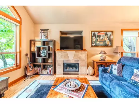 703 SE Anderson Ln, Gresham, OR 97080 photo 12