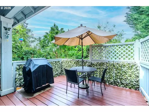 703 SE Anderson Ln, Gresham, OR 97080 photo 8