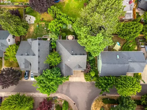 703 SE Anderson Ln, Gresham, OR 97080 photo 2