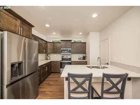Kitchen - 22447 Noti Loop, Noti, OR 97461 photo 1 of 3