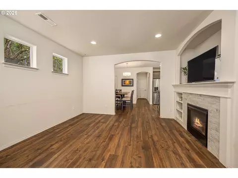 Living - 22447 Noti Loop, Noti, OR 97461 photo 2 of 2