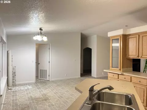 11211 Highway 36, Mapleton, OR 97453 photo 39