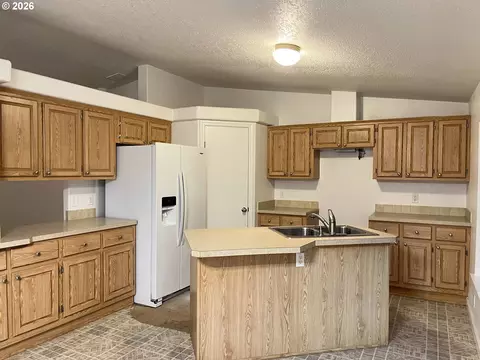 11211 Highway 36, Mapleton, OR 97453 photo 38