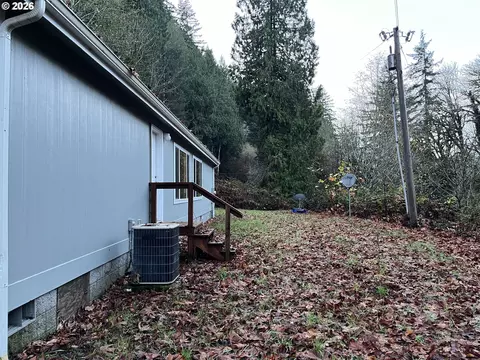 11211 Highway 36, Mapleton, OR 97453 photo 4