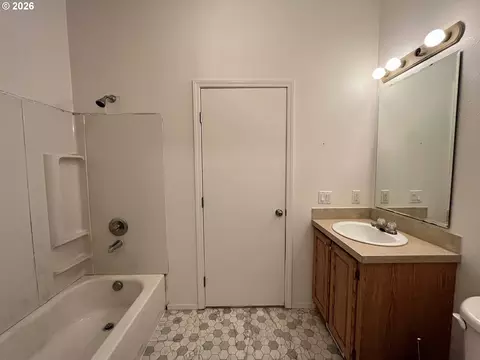 11211 Highway 36, Mapleton, OR 97453 photo 23