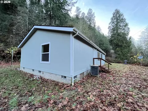 11211 Highway 36, Mapleton, OR 97453 photo 3