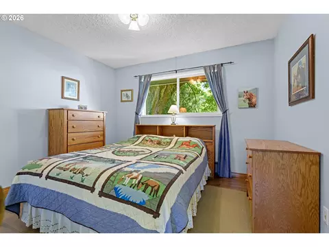 Bedroom - 12737 NE Cedarbrook Rd, Aurora, OR 97002 photo 1 of 4