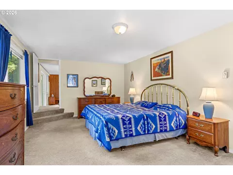 Bedroom - 12737 NE Cedarbrook Rd, Aurora, OR 97002 photo 3 of 4