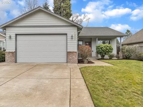 1327 Manzana St, Eugene, OR 97404