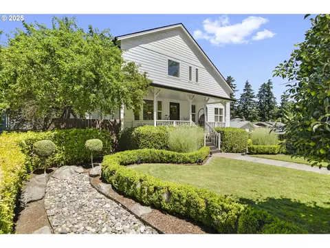 2312 NE 104th St, Vancouver, WA 98686