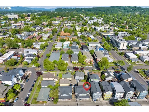 View/Area - 1733 Mill Aly, Eugene, OR 97401 photo 4 of 4