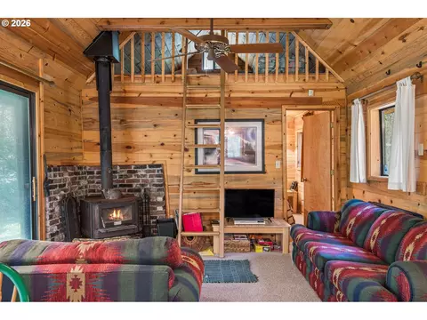 28320 E Road 20, Rhododendron, OR 97049 photo 13