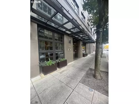 1420 NW Lovejoy St #520, Portland, OR 97209