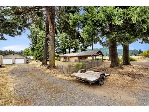 12 Valley Dr, Carson, WA 98610
