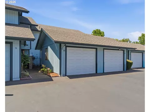 3335 Jackson St #10, Albany, OR 97322