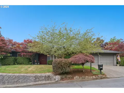 7398 SW Eastmoor Ter, Portland, OR 97225