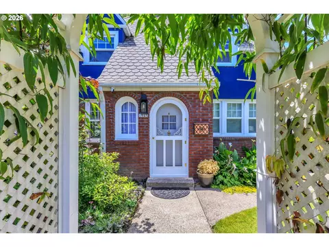 1945 SE 20th Ave, Portland, OR 97214