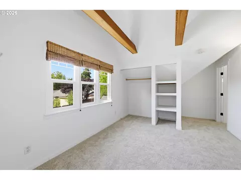 Bedroom - 2459 Miami Ln, Eugene, OR 97403 photo 6 of 10