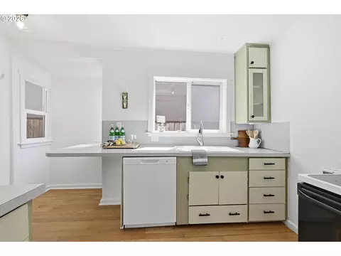 Kitchen - 2459 Miami Ln, Eugene, OR 97403 photo 1 of 5