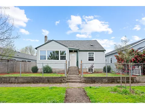 1126 NW 3rd St, Salem, OR 97304