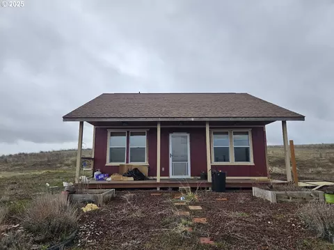 358 Harms Rd, Centerville, WA 98613