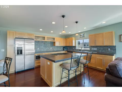 Kitchen - 175 Crescent St, Oceanside, OR 97134 photo 1 of 6