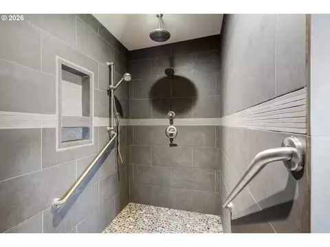 Bath - 175 Crescent St, Oceanside, OR 97134 photo 3 of 5
