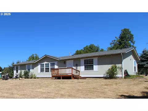 561 N Birch St, Coquille, OR 97423