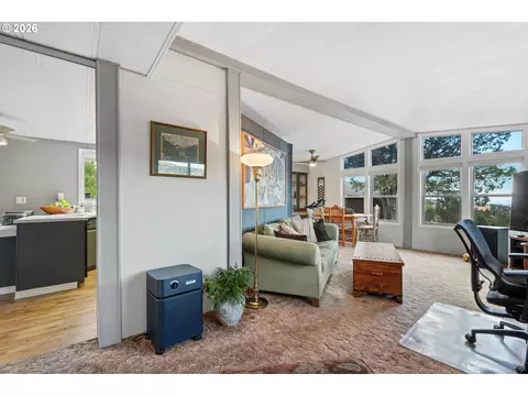 Living - 27671 Bumpy Rd, John Day, OR 97845 photo 1 of 1
