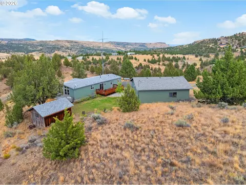 Exterior - 27671 Bumpy Rd, John Day, OR 97845 photo 4 of 7