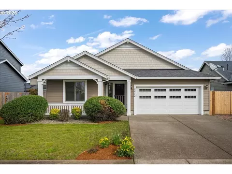 3614 Sweetwater Ave, Woodburn, OR 97071