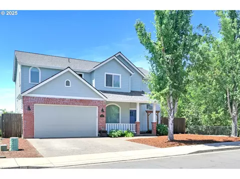 2290 33rd St, Springfield, OR 97477