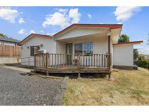 Exterior - 2522 SW Marshall Ave, Pendleton, OR 97801 photo 10 of 10