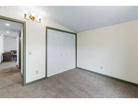 Bedroom - 2522 SW Marshall Ave, Pendleton, OR 97801 photo 6 of 6