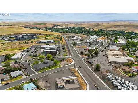 View/Area - 2522 SW Marshall Ave, Pendleton, OR 97801 photo 3 of 3