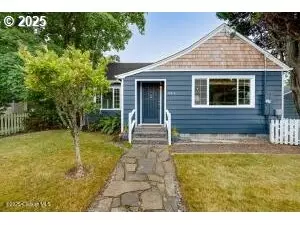 761 13th Ave, Seaside, OR 97138