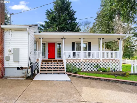 8920 SW 9th Dr, Portland, OR 97219