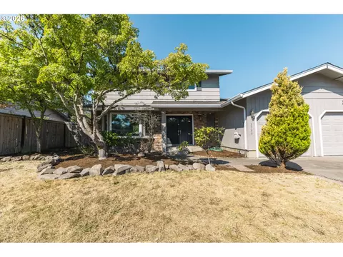 Exterior - 3759 Keeler Ave, Eugene, OR 97401 photo 3 of 9