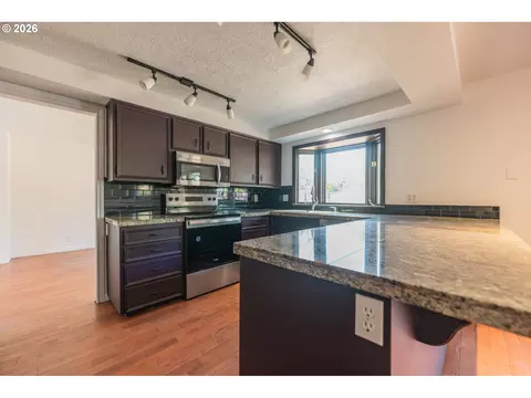 Kitchen - 3759 Keeler Ave, Eugene, OR 97401 photo 2 of 4